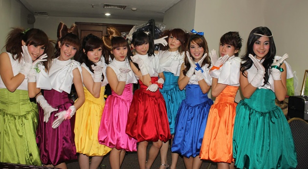 Gambar Foto Cherry Belle saat mengisi acara di salah satu program musik