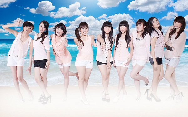 Gambar Foto Pose Cherry Belle dalam Promosi Single 'Dilema'