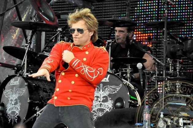 Gambar Foto Penampilan Bon Jovi di Open Air 2011 Tour