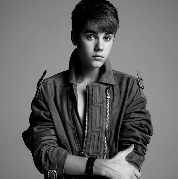 Gambar Foto Justin Bieber di Majalah V 2012