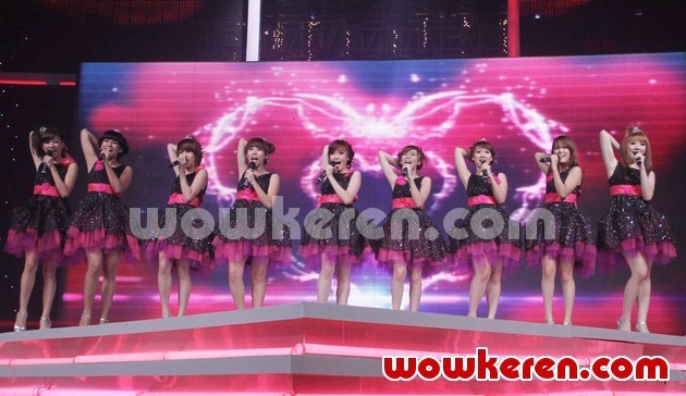 Gambar Foto Cherry Belle di Semarak 17 Indosiar