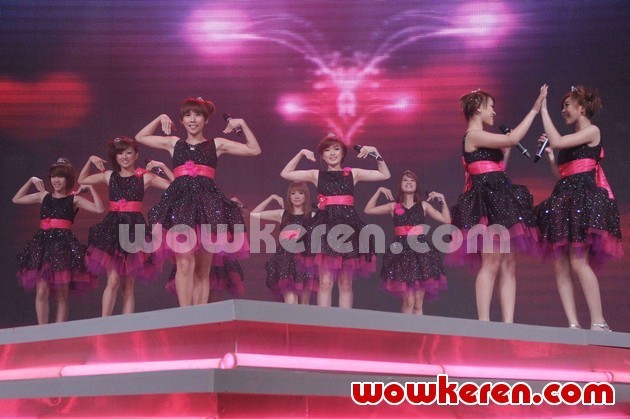 Gambar Foto Cherry Belle di Semarak 17 Indosiar