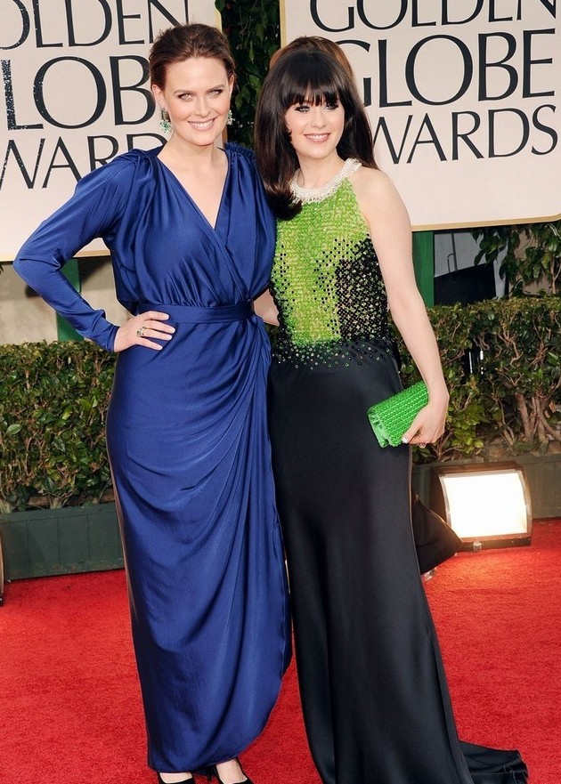 Gambar Foto Emily dan Zooey Deschanel di Red Carpet Golden Globes 2012