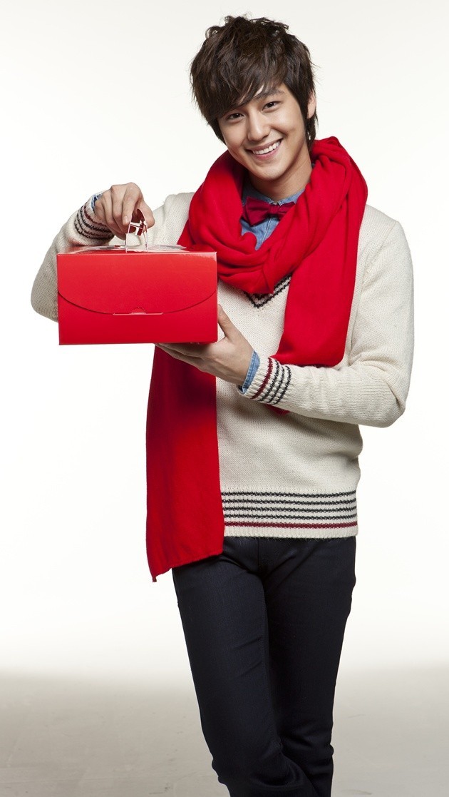 Gambar Foto Kim Bum Promosi untuk RingPang Donuts