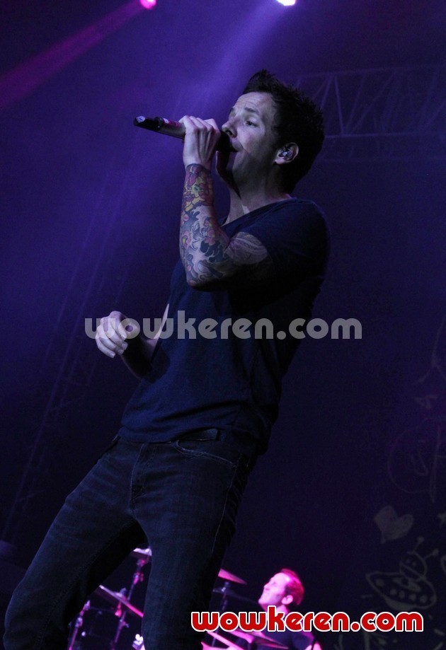 Simple Plan: Berita, Foto, Video, Lirik Lagu, Profil & Bio ...