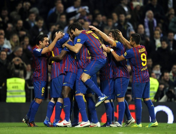 Gambar Foto Pemain Barcelona Rayakan Kemenangan 2-1 Lawan Real Madrid