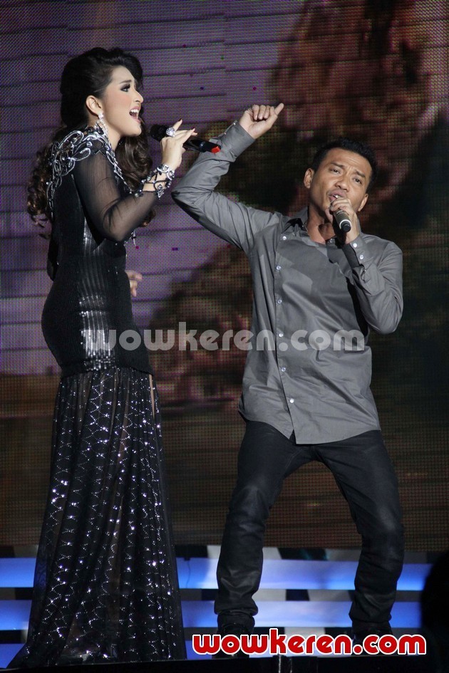 Gambar Foto Anang dan Ashanty di Infotainment Awards SCTV 2012