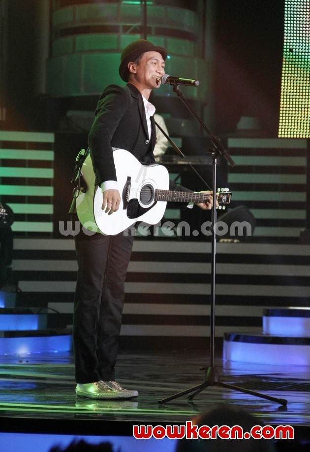 Gambar Foto Anji 'Drive' di Infotainment Awards SCTV 2012