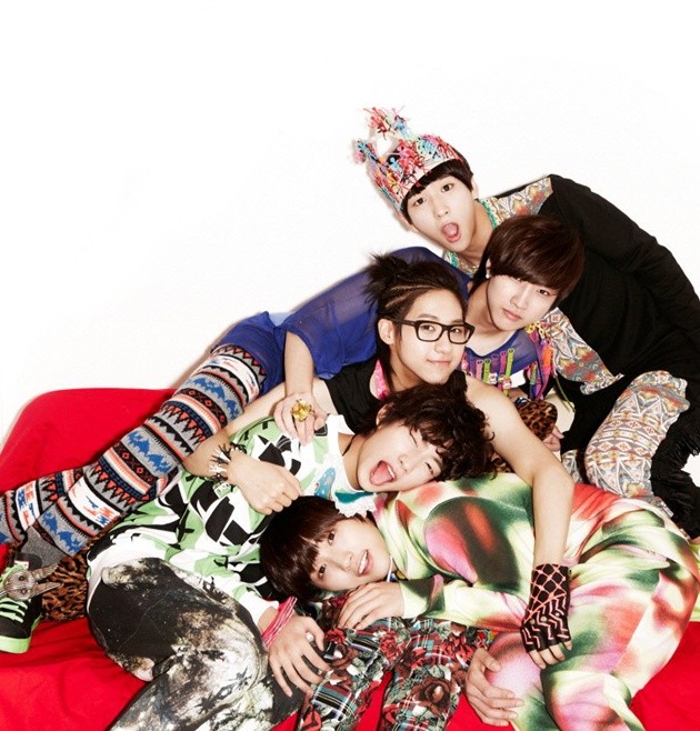 Gambar Foto B1A4 untuk Promo Mini Album