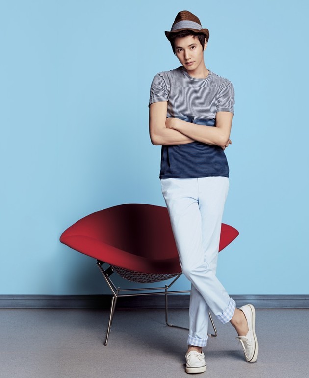 Gambar Foto Won Bin berpose untuk I'M DAVID Summer 2011 Collection