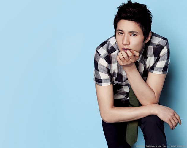 Gambar Foto Won Bin dalam pemotretan I'M DAVID Summer 2011 Collection
