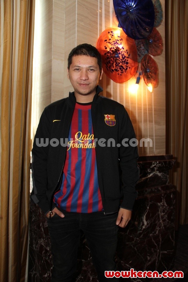 Gambar Foto Gading Marten di Launching Akademi Sepakbola FCB Escola Indonesia