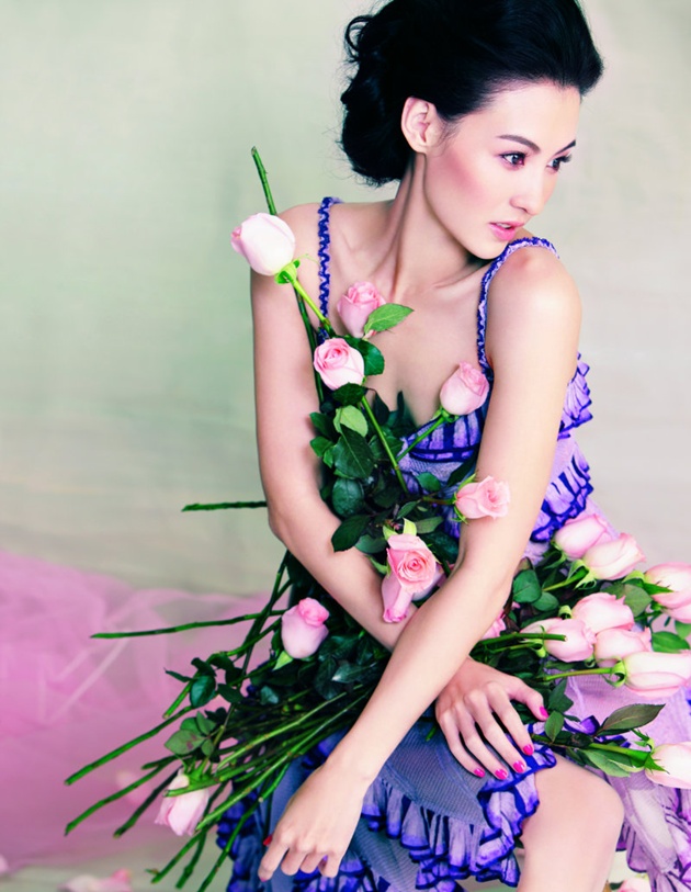 Gambar Foto Cecilia Cheung Menjadi Model Majalah Bazaar