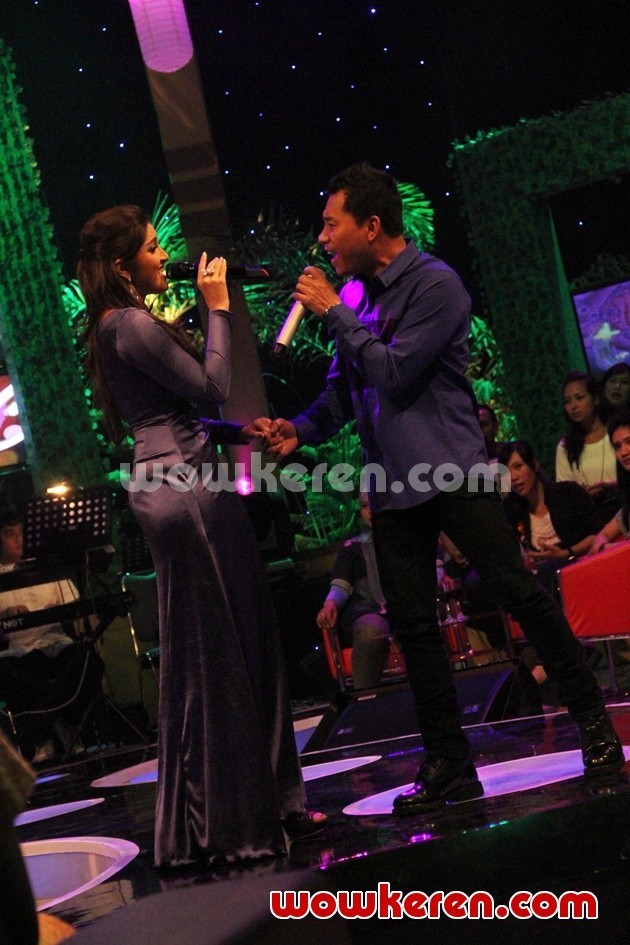 Gambar Foto Anang dan Ashanty di Acara 'Cerita Cinta' MNCTV