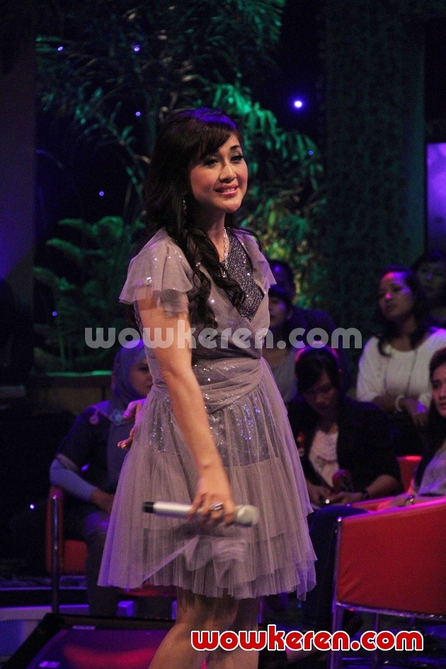 Gambar Foto Paramitha Rusady di Acara 'Cerita Cinta' MNCTV