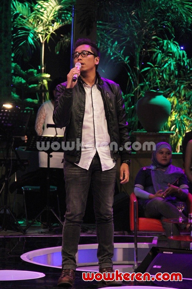Gambar Foto Sammy Simorangkir di Acara 'Cerita Cinta' MNCTV