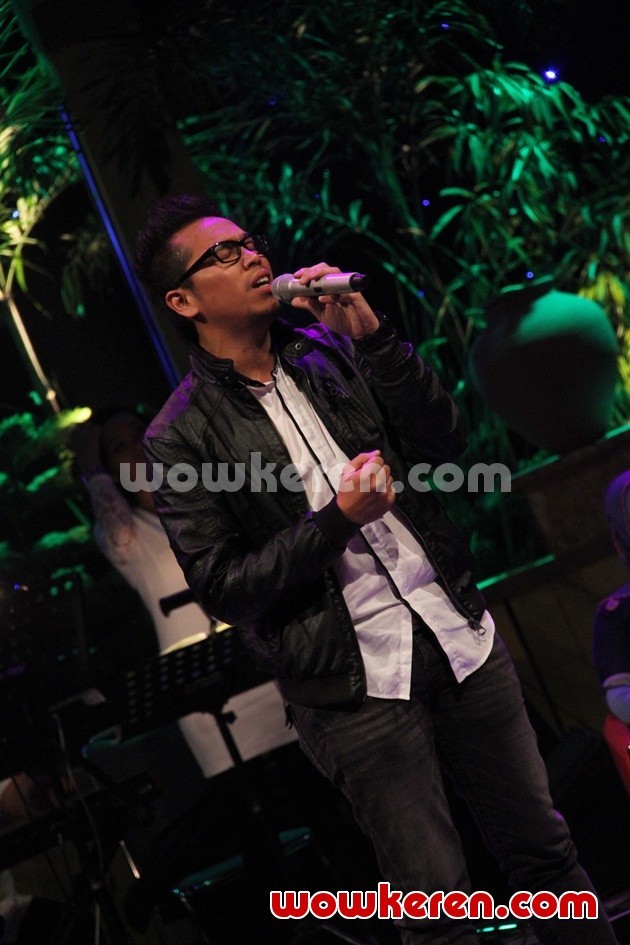Gambar Foto Sammy Simorangkir di Acara 'Cerita Cinta' MNCTV
