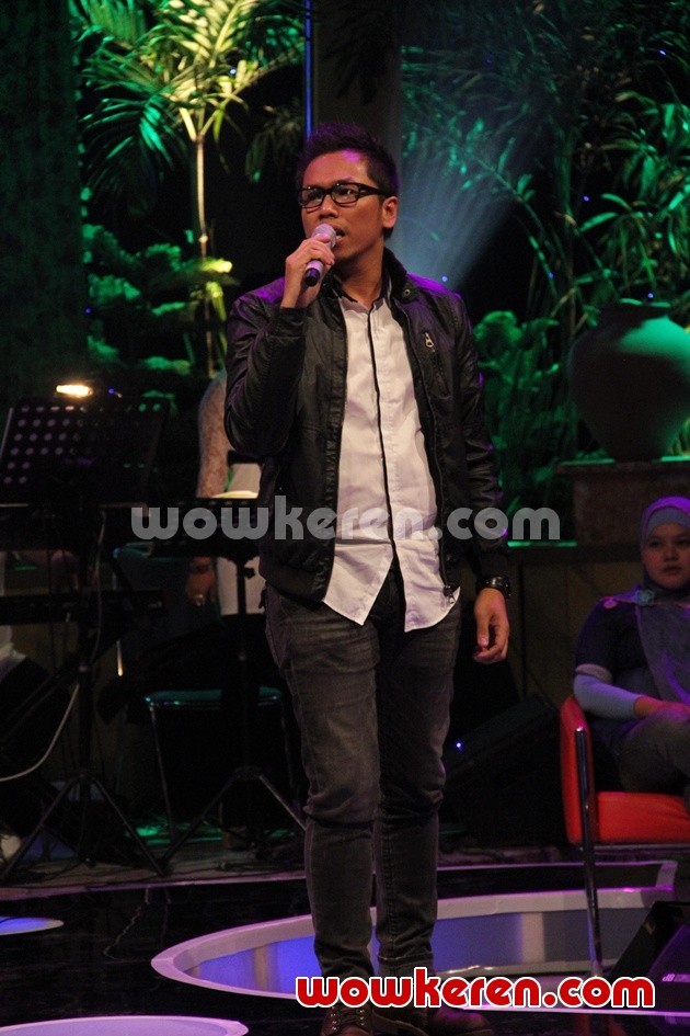 Gambar Foto Sammy Simorangkir di Acara 'Cerita Cinta' MNCTV