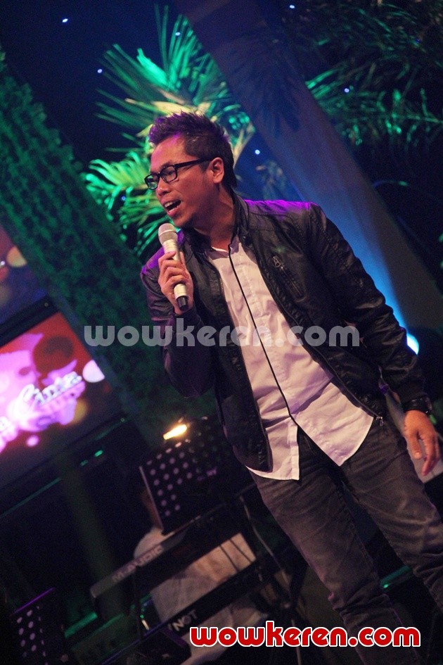 Gambar Foto Sammy Simorangkir di Acara 'Cerita Cinta' MNCTV