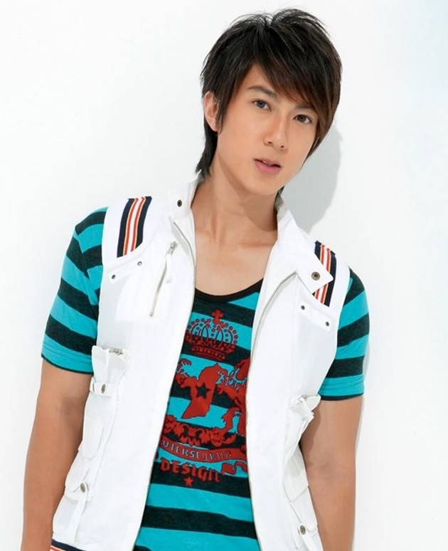 Gambar Foto Wu Chun untuk Katalog Fashion