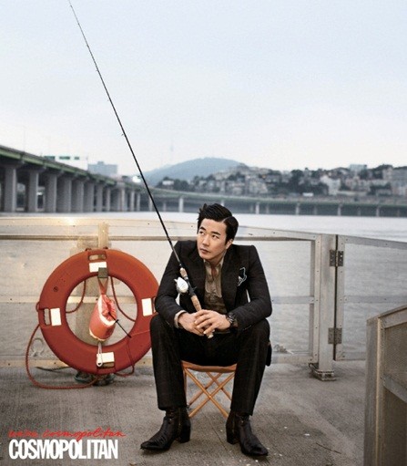 Gambar Foto Kwon Sang Woo untuk Majalah Cosmopolitan