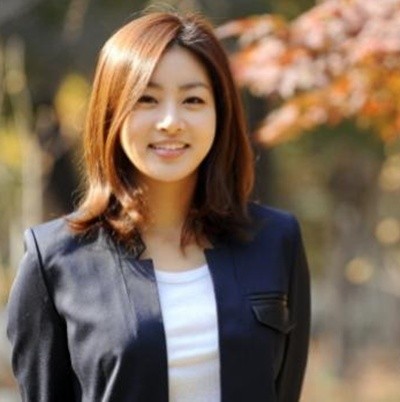 Gambar Foto Kang Sora Bermain di 