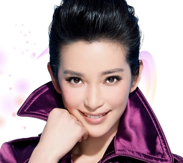 Gambar Foto Li Bingbing Membintangi Film Resident Evil Retribution