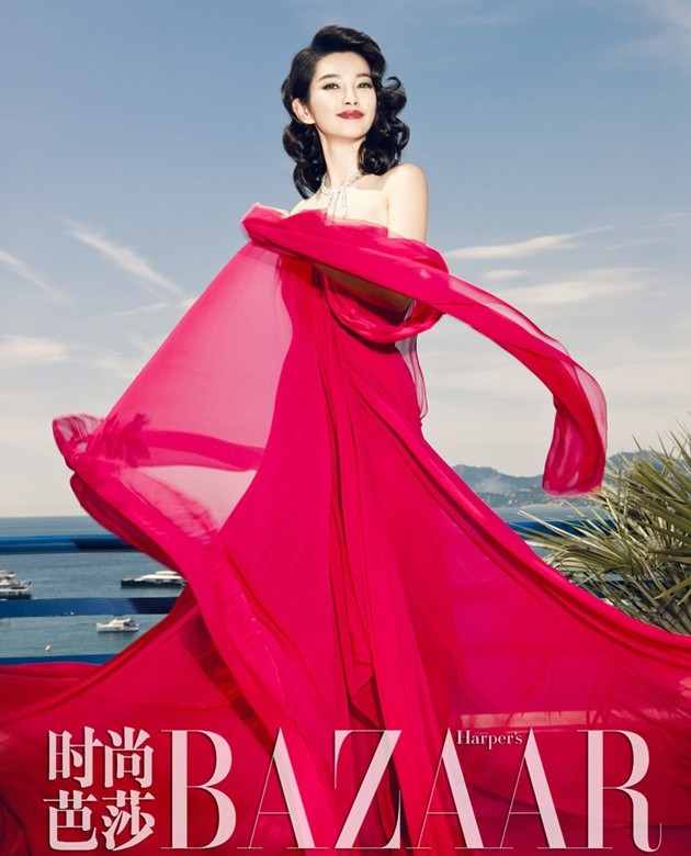 Gambar Foto Li Bingbing Tampil di Majalah Bazaar Cina