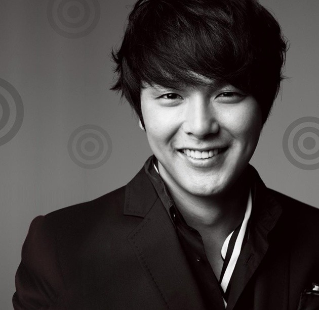 Gambar Foto Park Yong Ha Sukses Mengadakan Konser di Jepang dan Korea