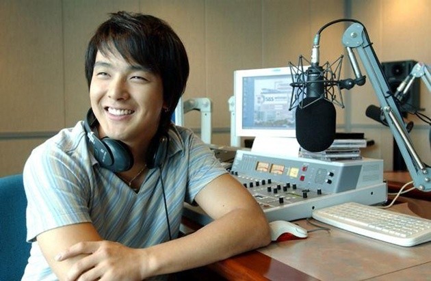 Park Yong Ha Berita, Foto, Video, Lirik Lagu, Profil & Bio Halaman