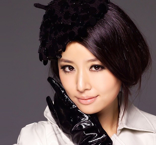 Foto Ruby Lin Aktris Paling Populer untuk Drama TV Cina - Foto 2 dari 20