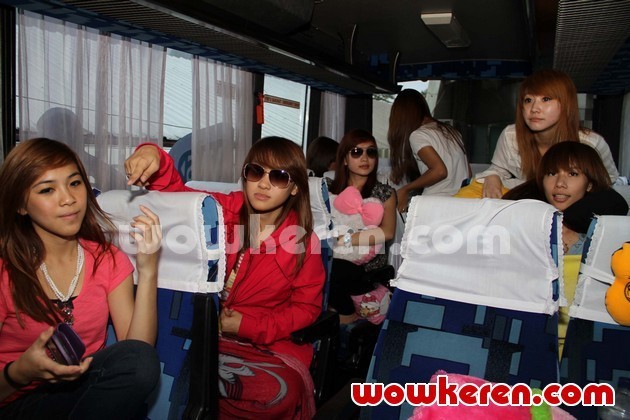 Gambar Foto Persiapan Cherry Belle Berangkat Tour di 7 Kota