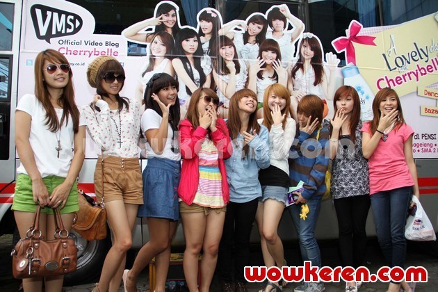 Gambar Foto Persiapan Cherry Belle Berangkat Tour di 7 Kota