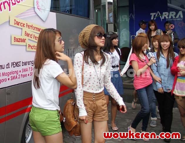 Gambar Foto Persiapan Cherry Belle Berangkat Tour di 7 Kota
