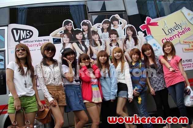 Gambar Foto Persiapan Cherry Belle Berangkat Tour di 7 Kota