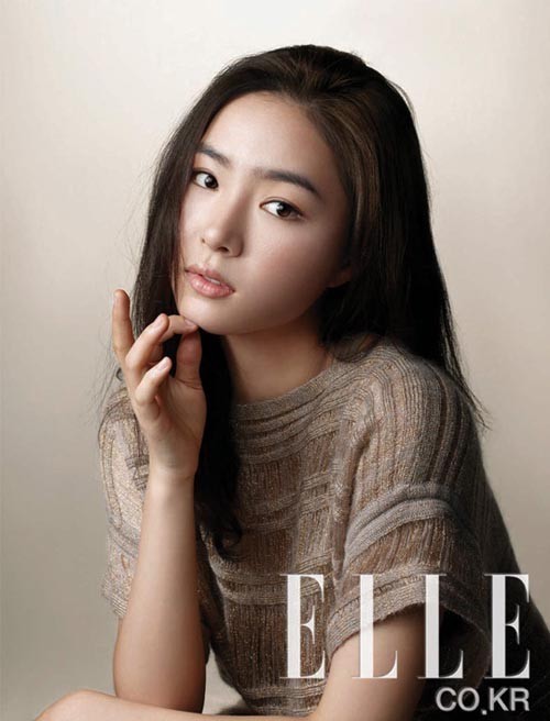 Gambar Foto Shin Se Kyung di Majalah Elle Korea