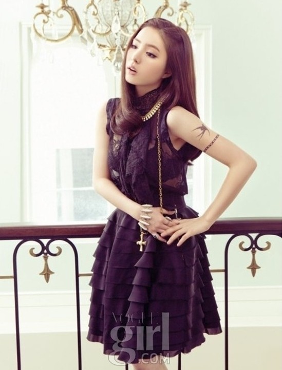 Gambar Foto Shin Se Kyung di Majalah Vogue Girl