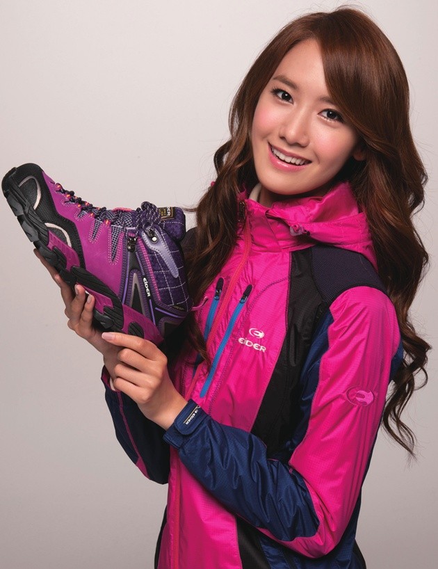 Gambar Foto Yoona untuk Katalog Fashion Eider HD