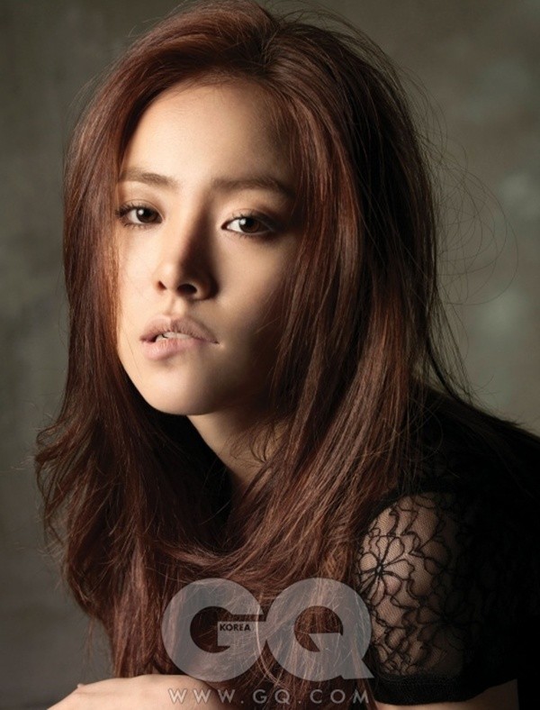 Gambar Foto Han Ji Min di Majalah GQ Korea