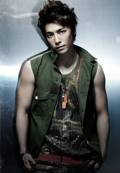 Gambar Foto Lee Donghae di Promo Single 'Mr. Simple'