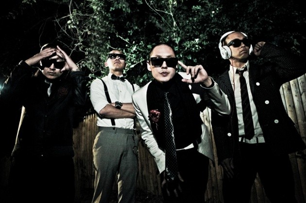 Gambar Foto Far East Movement Bergenre Musik Elektro Hop