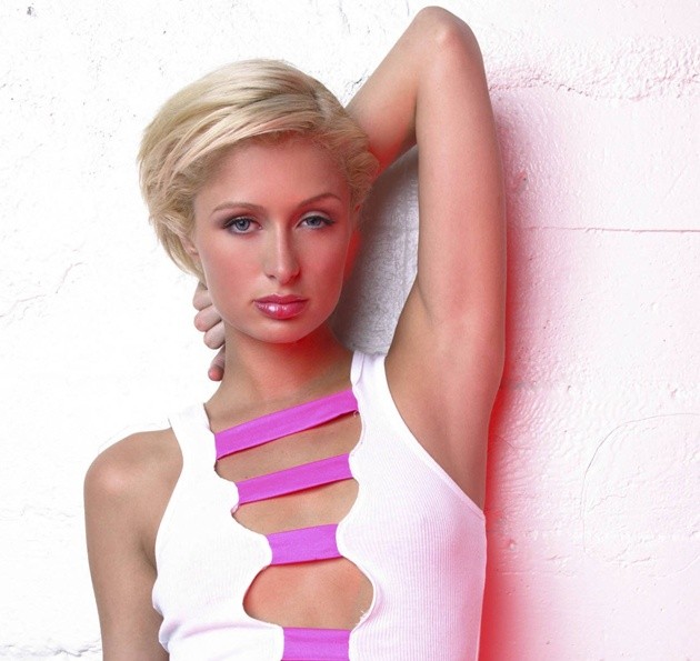 Gambar Foto Paris Hilton Mengeluarkan Beberapa Album Solo