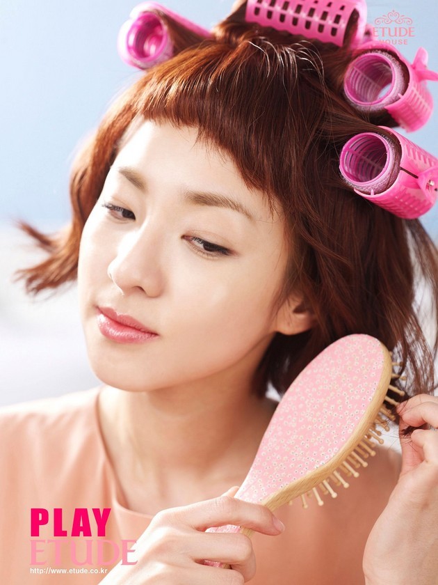 Gambar Foto Sandara Park di Iklan Produk Utude House