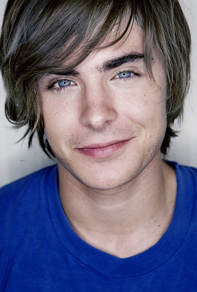 Gambar Foto Zac Efron Terlihat Cakep