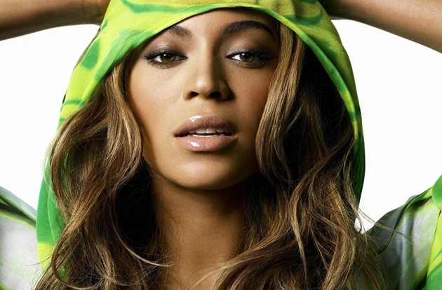 Gambar Foto Beyonce Knowles Memulai karirnya Tahun 1997