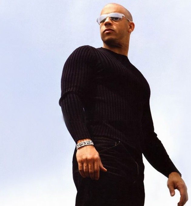 Gambar Foto Vin Diesel Tampil Keren dengan Kaca Matanya