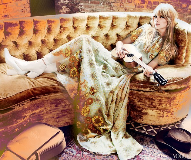 Gambar Foto Taylor Swift di Majalah Vogue Edisi Februari 2012