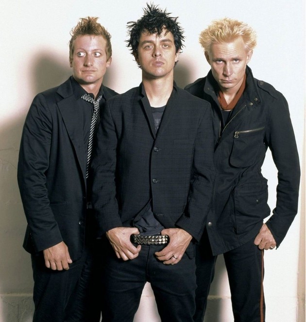Gambar Foto Green Day di Pemotretan untuk Kepentingan Promo