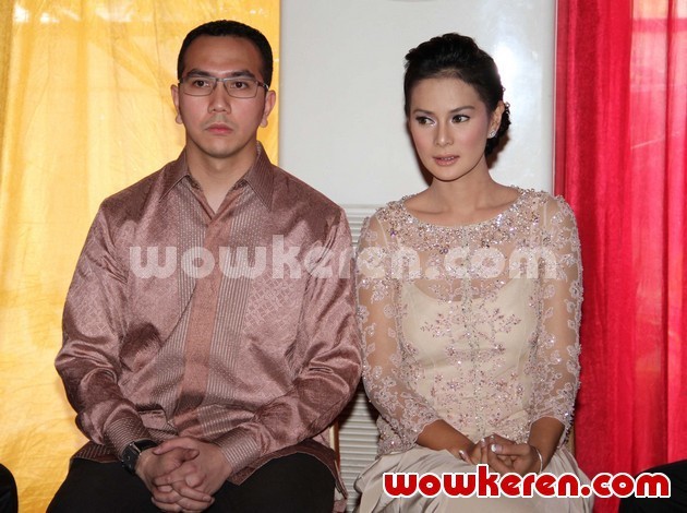 Gambar Foto Prosesi Lamaran Astrid Tiar dan Aldi Situmorang