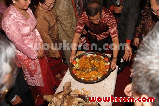 Gambar Foto Prosesi Lamaran Astrid Tiar dan Aldi Situmorang